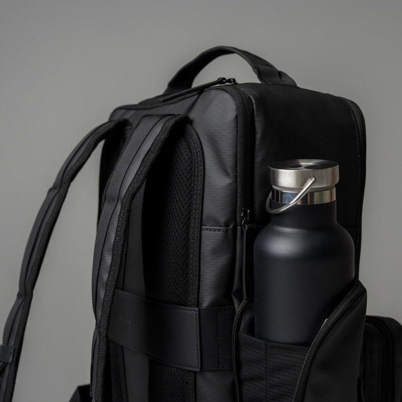 Close-up of a thermos bottle in the Bergen Ultra side bottle holder