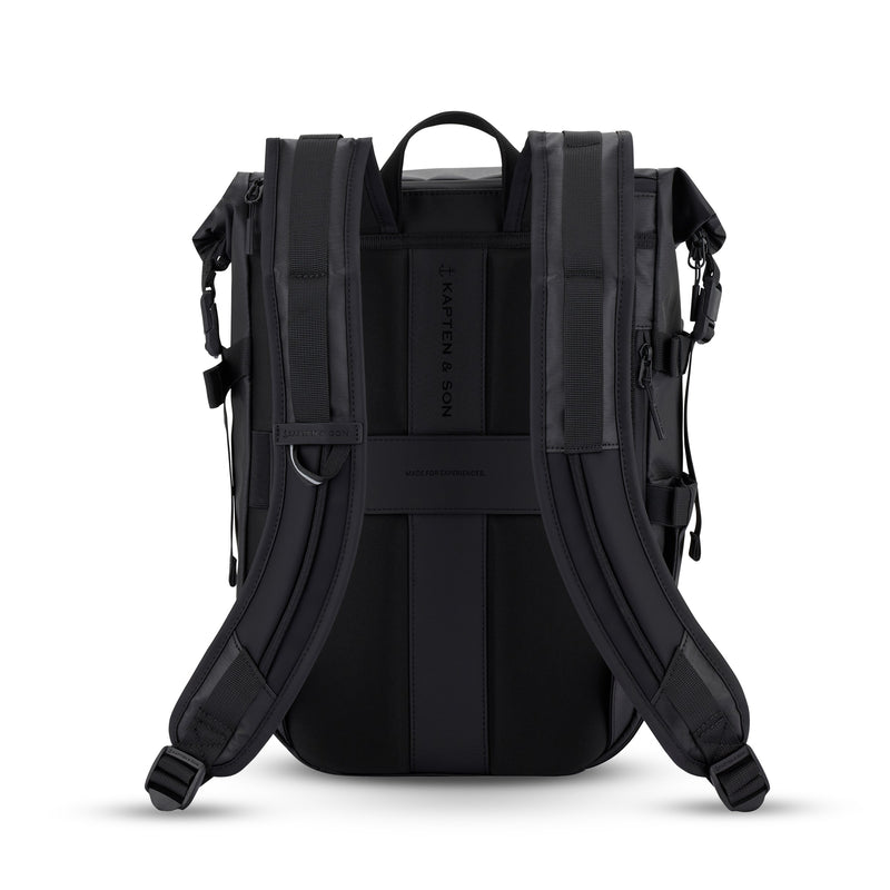 Padded ergonomic shoulder straps and breathable back panel