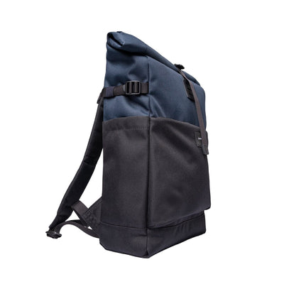 Sandqvist Ilon backpack in black and navy blue, side view
