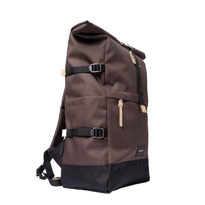 Sandqvist bernt backpack, brown, side view