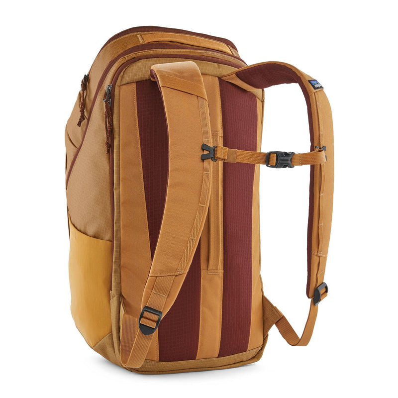 Black Hole Pack 32L | PATAGONIA