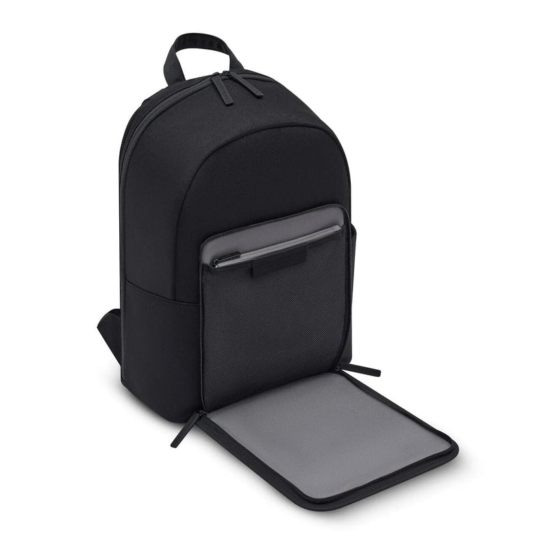 Front pocket folded open: mesh pocket and zipped pocket