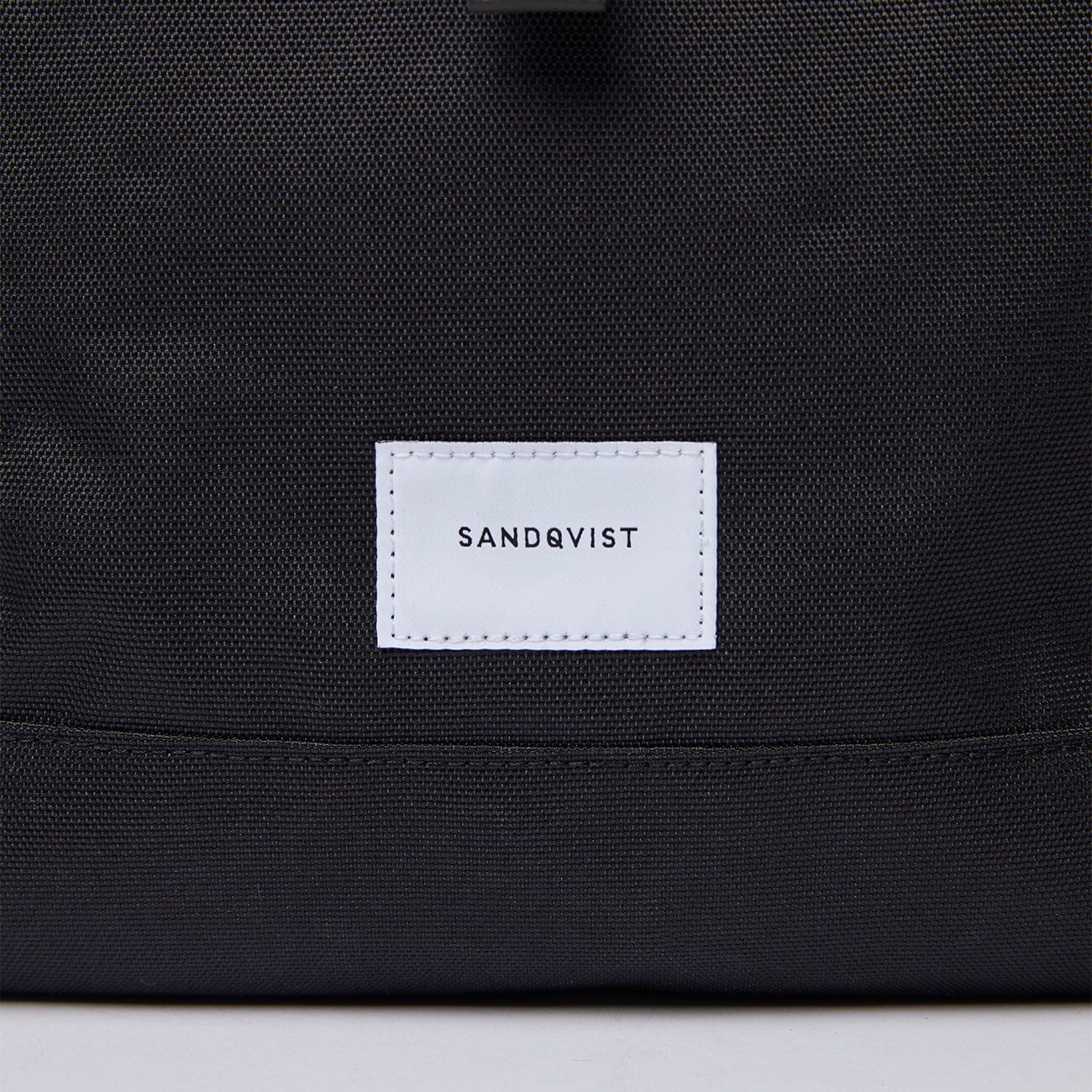 bernt backpack sandqvist logo