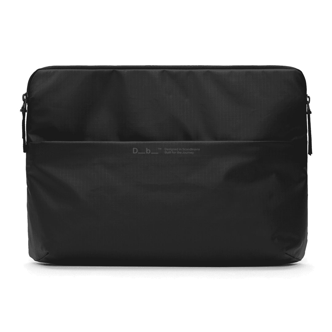 DB Journey Ramverk Laptop Sleeve 16" in Black, front view with the front pocket