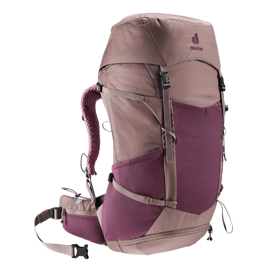 Back ventilation channels in Cassis Ashrose