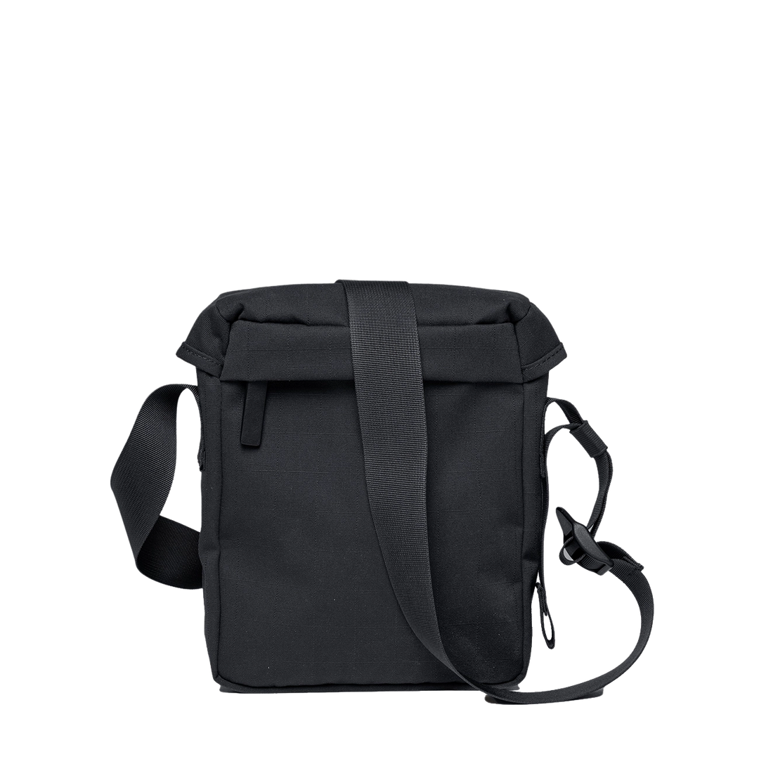 Sandqvist Everyday Crossbody Bag in black, rear view with adjustable strap