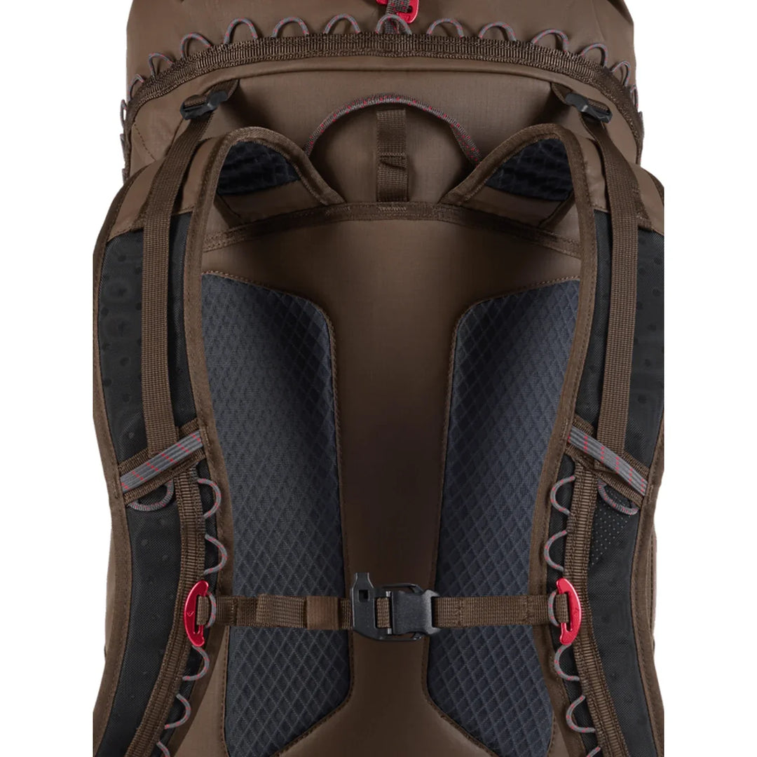 Close-up of the Gyme 35L back panel, shoulder harness and sternum strap in Slate Brown