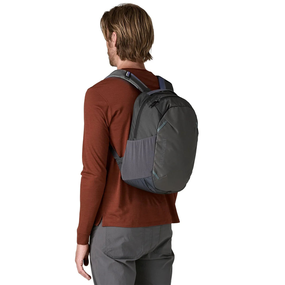 Patagonia Atom Daypack 24L - Recycled Laptop Backpack