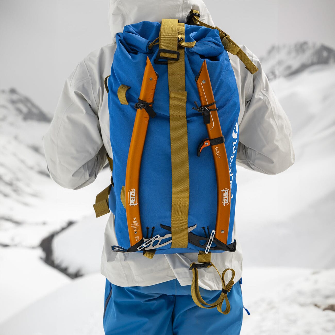 Mountaineering style backpack best sale