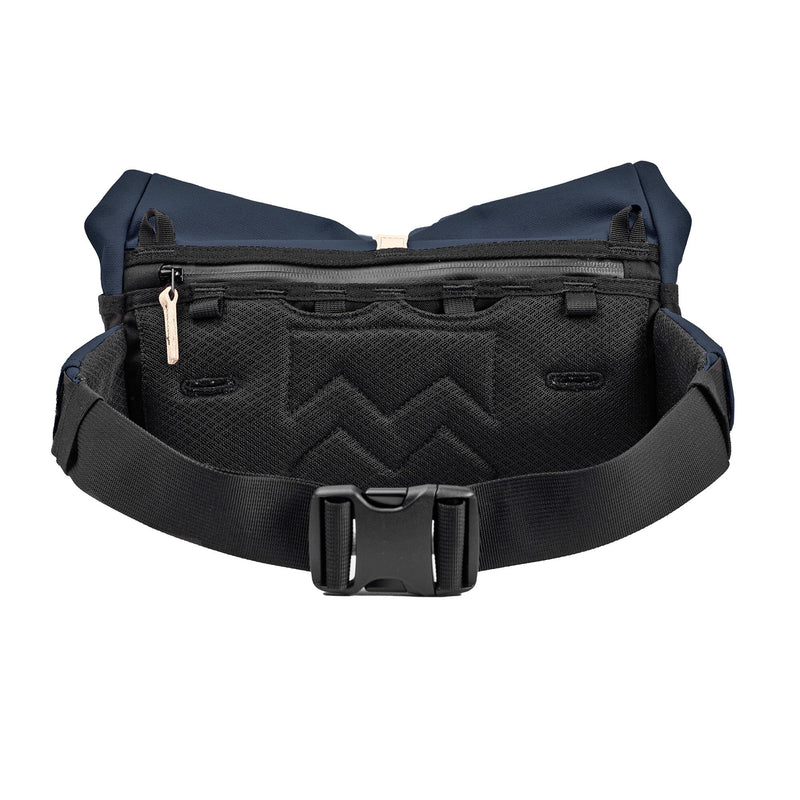 mero mero piha convertible bike pouch navy blue color back