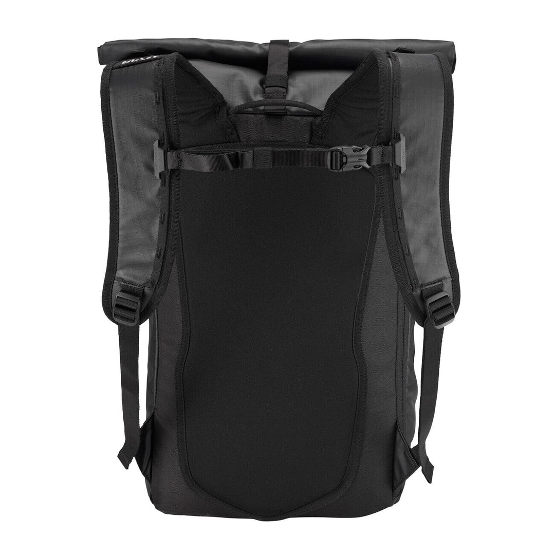 Millet Chamonix 25+5L Black — back panel with padded shoulder straps and sternum strap