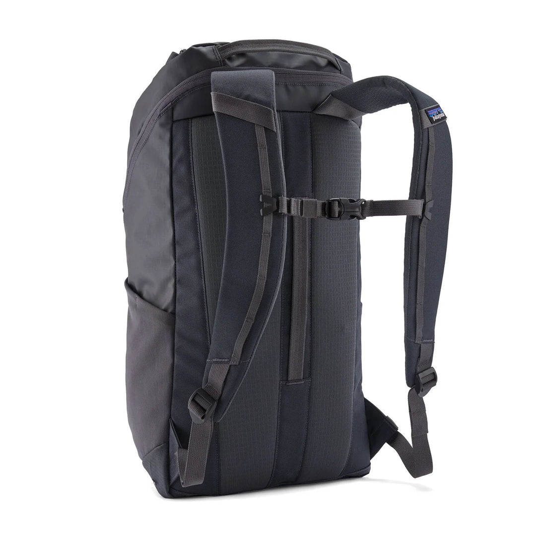 Patagonia Black Hole Pack 25L - Recycled Daypack