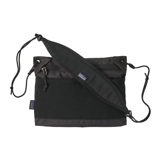patagonia messanger bag Terravia Sacoche 3L Unisex Shoulder the Half Mass has padding on the back and along the contoured base to protect the contents and provide structure Patagonia Half Mass 20L Messenger