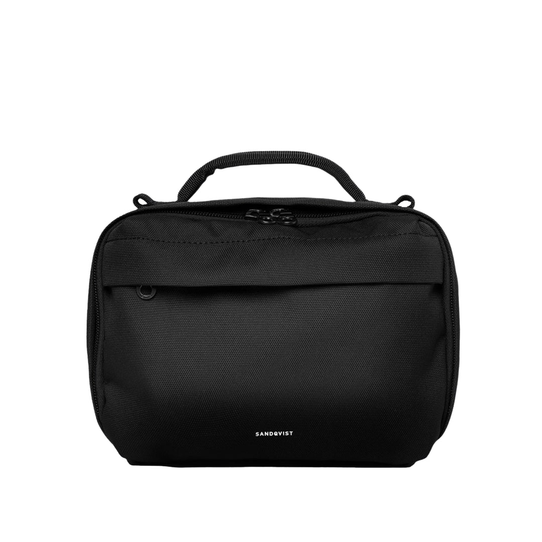Sandqvist GO shoulder bag in black, front view