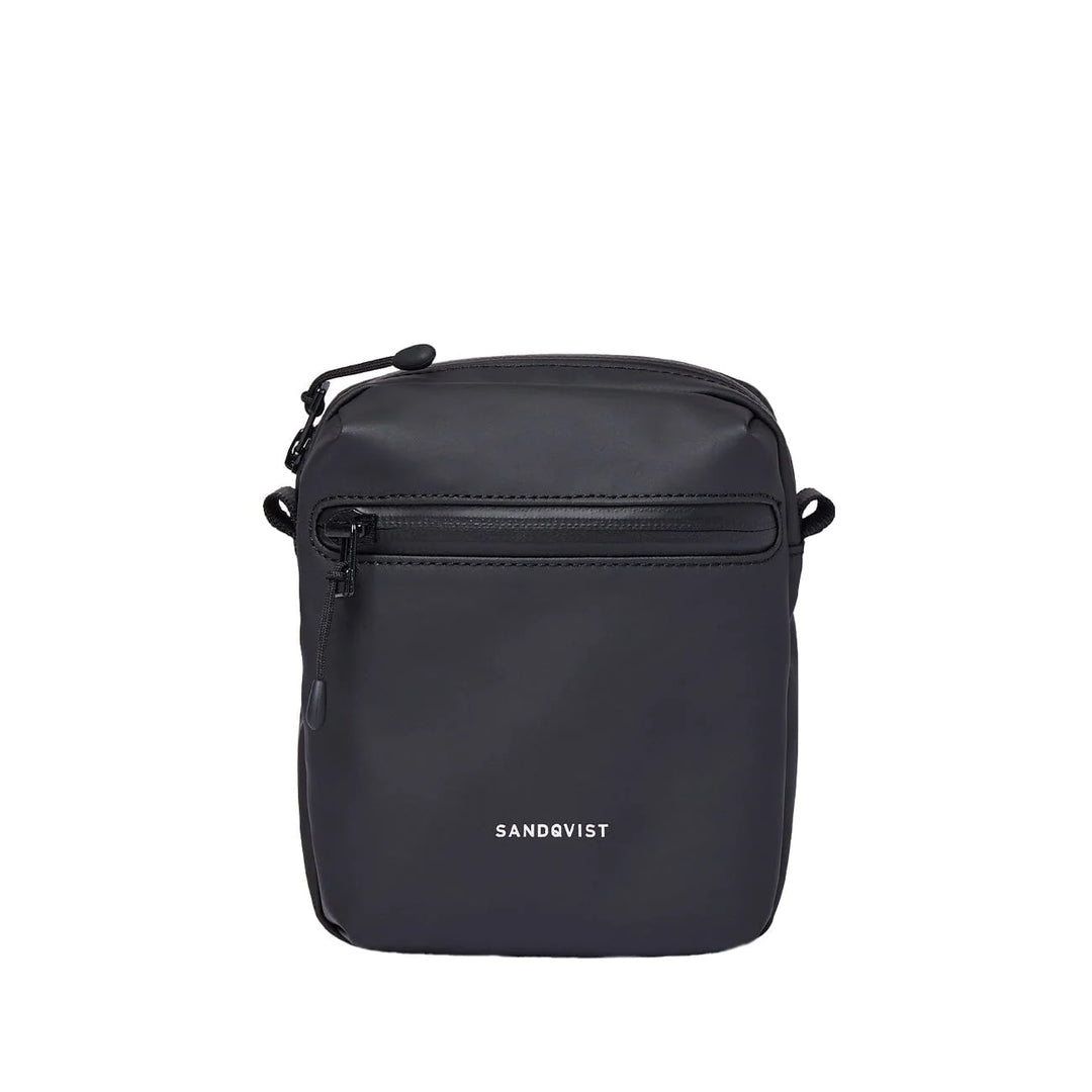 Sandqvist Poe bag in black, front view