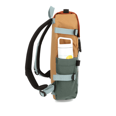 topo designs rover pack classic side mesh water pocket