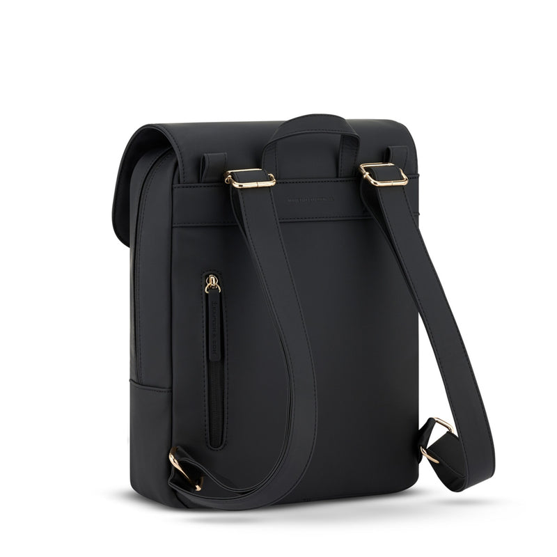 Back of the Kapten & Son Tromso: vertical anti-theft zip pocket and adjustable straps