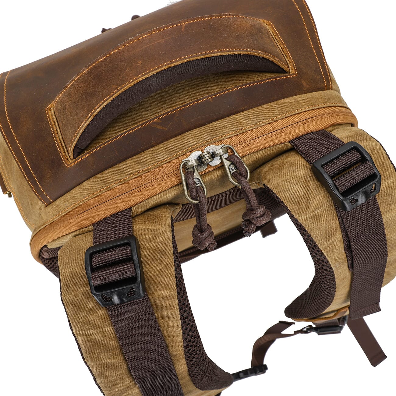 Vintage Camera Backpack | SERENGETI