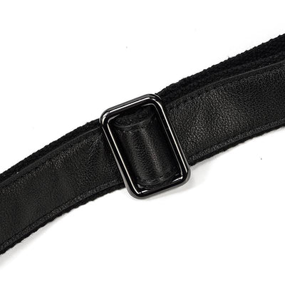 ajustable shoulder straps black leather holdall