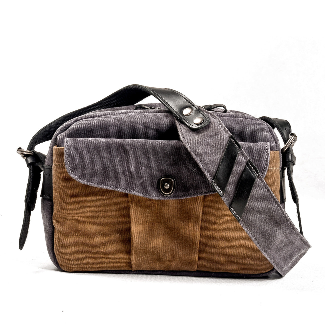 Camera Side Bag - Compact Shoulder Bag | OMAHA – Eiken Shop