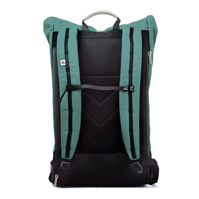 squamish v3 backpack in silver pine, meromero, back view
