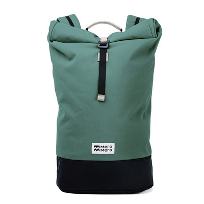 squamish v3 backpack in silver pine, meromero, front view